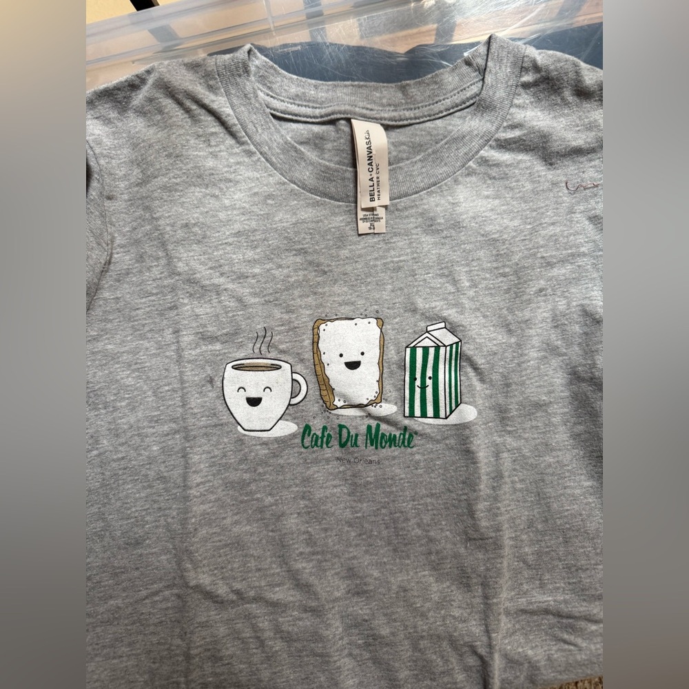 NWOT Cafe Du Monde Graphic Kids Unisex Gray Short Sleeve Tee